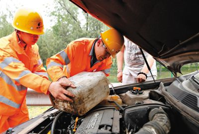 罗山额尔古纳道路救援